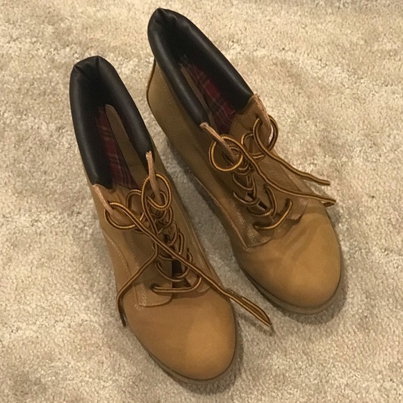 😻EYE-CATCHING SHOES - Picture 2 of 7